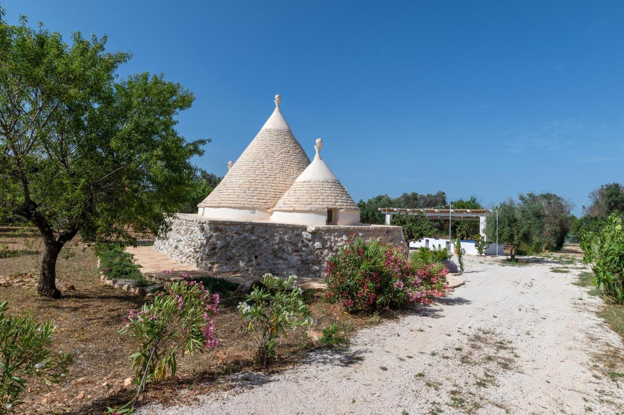 Il Trullo Di Mariangela Villa Челие Месапика Екстериор снимка